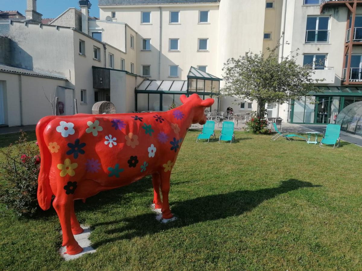 Hotel Des Thermes Et Du Casino Luc-sur-Mer Εξωτερικό φωτογραφία