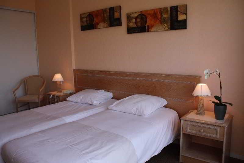 Hotel Des Thermes Et Du Casino Luc-sur-Mer Εξωτερικό φωτογραφία